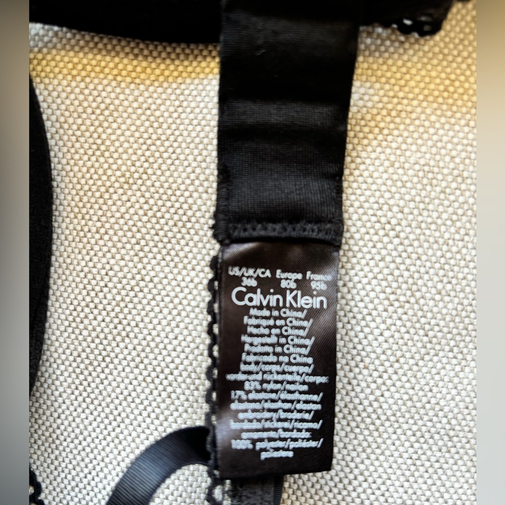 NWOT Calvin Klein Black Label Lace Lingerie Set - Picture 8 of 13